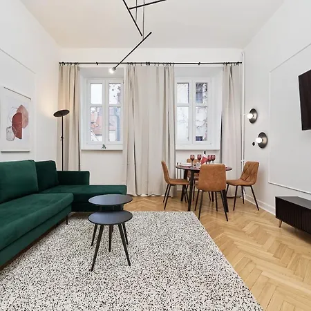 The Market Square Siedmiu Elektorow By Renters 아파트 *