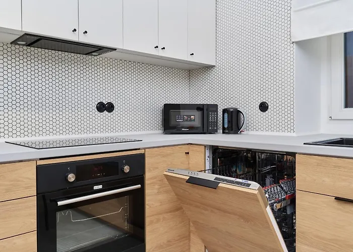 The Market Square Siedmiu Elektorow By Renters *